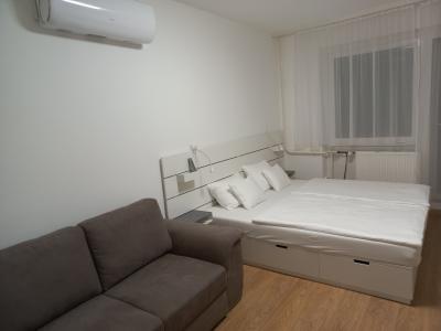 Apartament ieftin cu aer condiționat în Budapesta lângă metrou - ✔️ City Centre Apartment Budapest - apartament in centrul orasului Budapesta